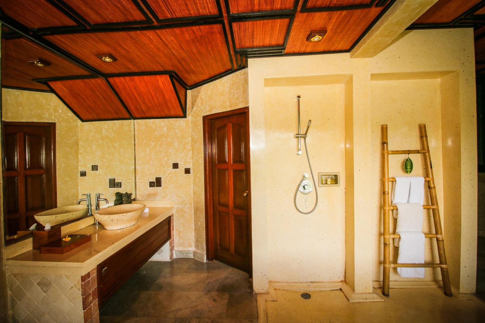 Kupu Kupu Barong Villas And Tree Spa By L'Occitane Ubud  Exterior photo